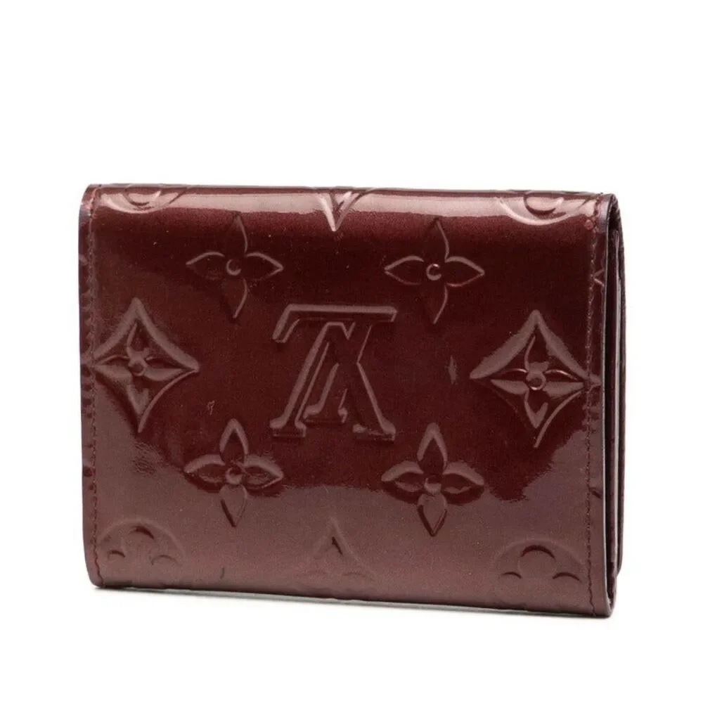 Louis Vuitton delivery duty